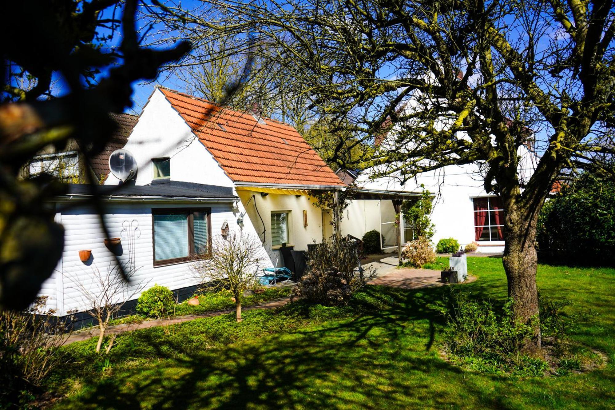 Gemuetliches Haus Mit Grossem Traumhaften Garten Бремен Екстер'єр фото